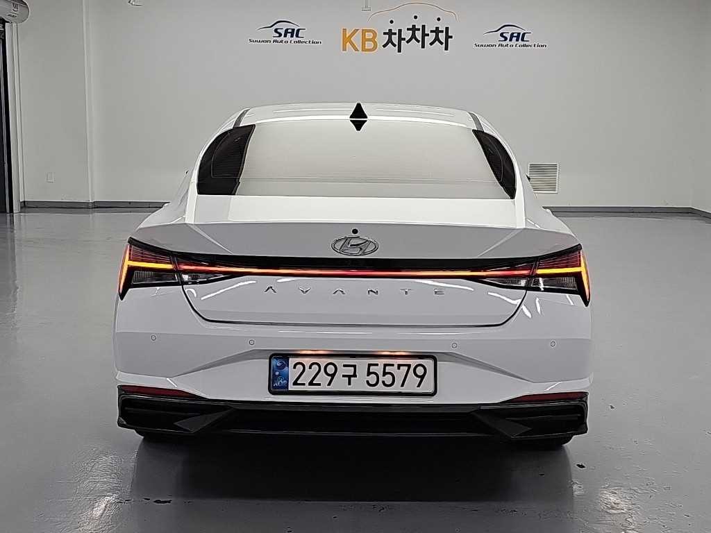 현대 아반떼 아반떼 (CN7) 1.6 인스퍼레이션 이미지 3