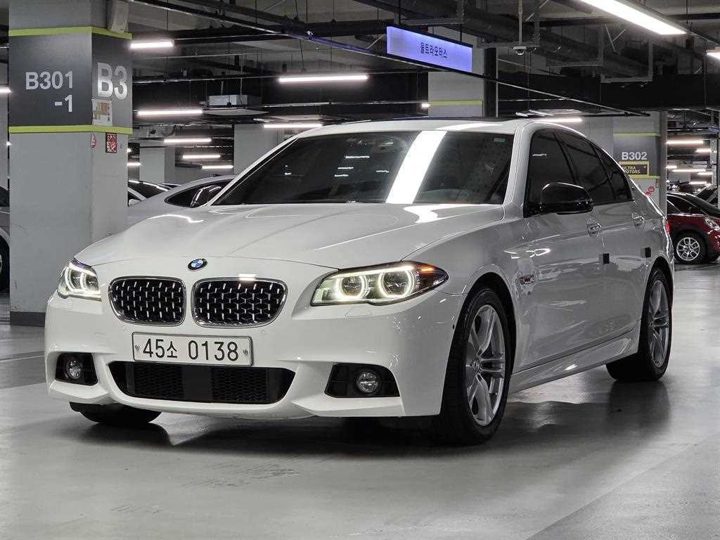 BMW 5시리즈 5시리즈 (F10) 528i M 에어로 다이나믹 이미지 1