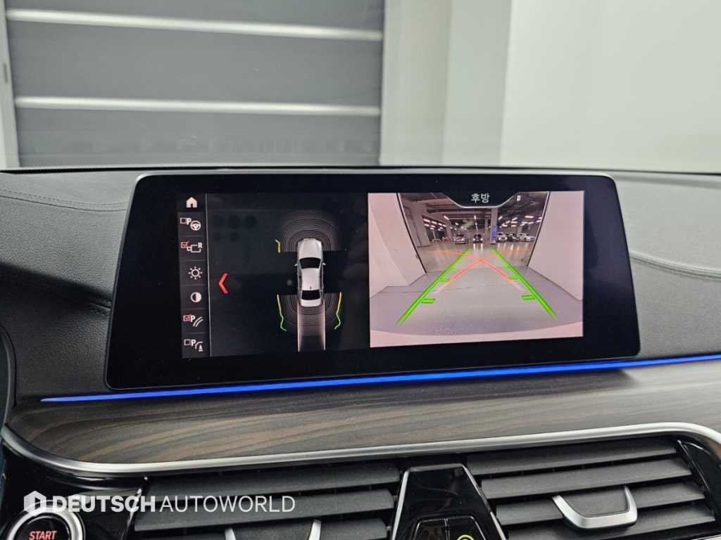 BMW 5시리즈 5시리즈 (G30) 520d 럭셔리 플러스 이미지 16