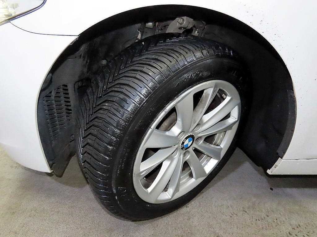 BMW 5시리즈 5시리즈 (F10) 525d xDrive 투어링 이미지 20
