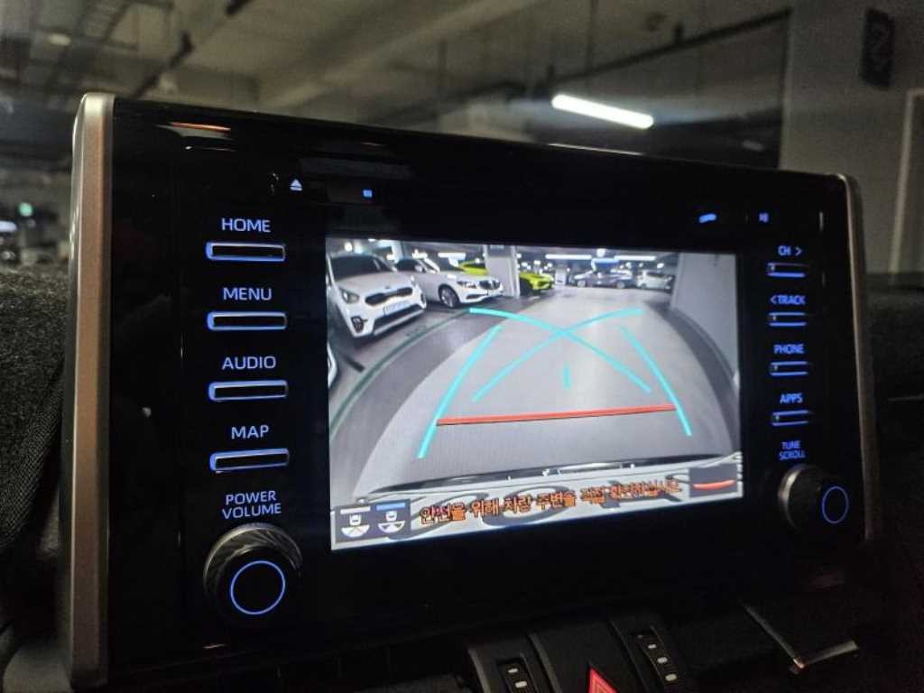 토요타 라브4 RAV4(5세대) 2.5 4WD 하이브리드 이미지 10