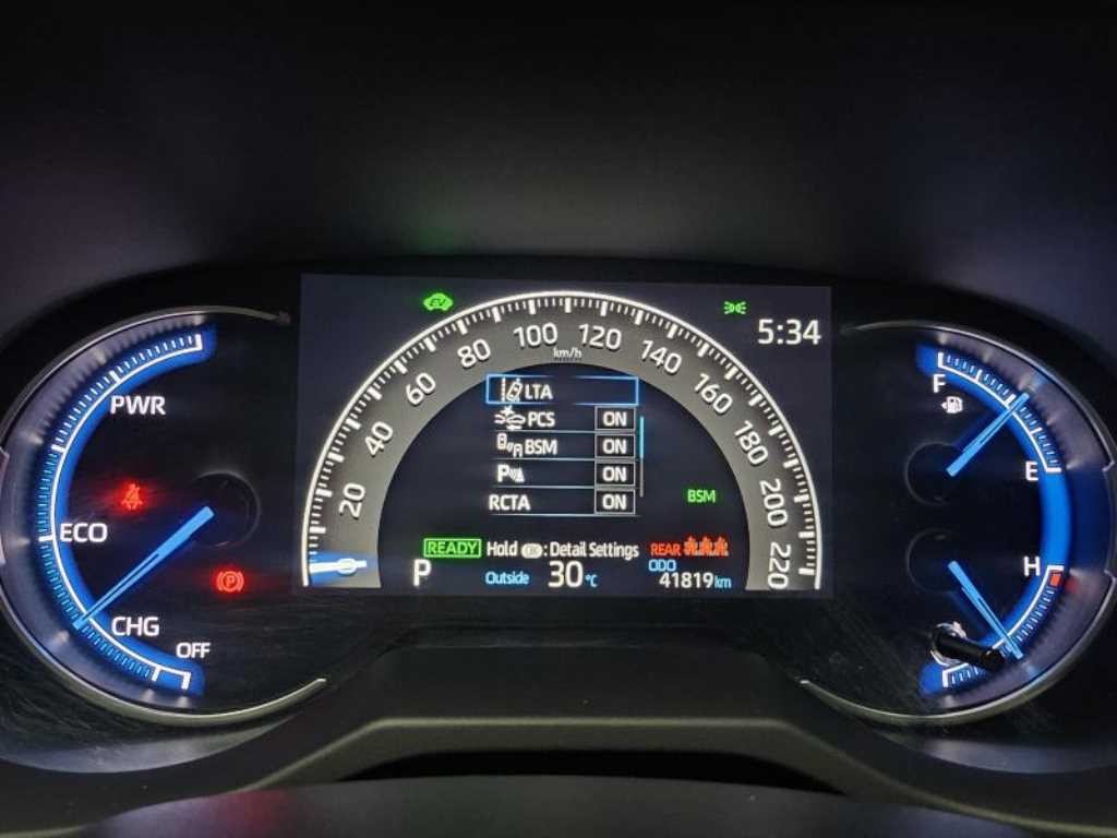 토요타 라브4 RAV4(5세대) 2.5 4WD 하이브리드 이미지 8
