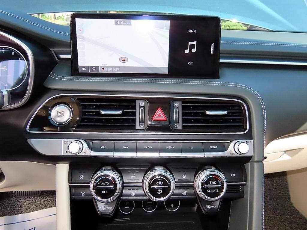 제네시스 G70 더 뉴 G70 가솔린 2.0T 2WD 이미지 14
