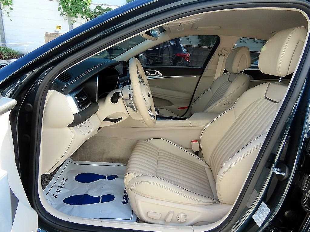 제네시스 G70 더 뉴 G70 가솔린 2.0T 2WD 이미지 5