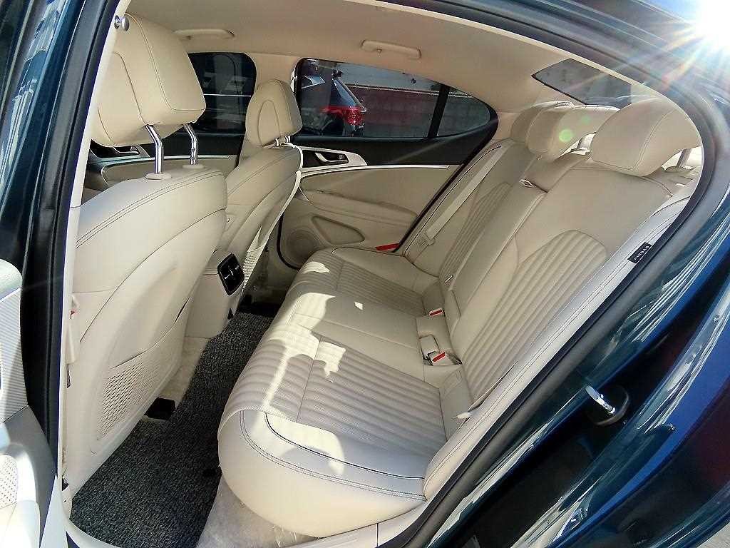 제네시스 G70 더 뉴 G70 가솔린 2.0T 2WD 이미지 6