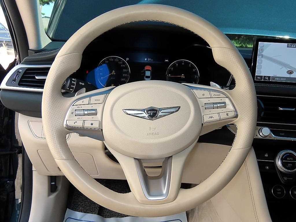 제네시스 G70 더 뉴 G70 가솔린 2.0T 2WD 이미지 8