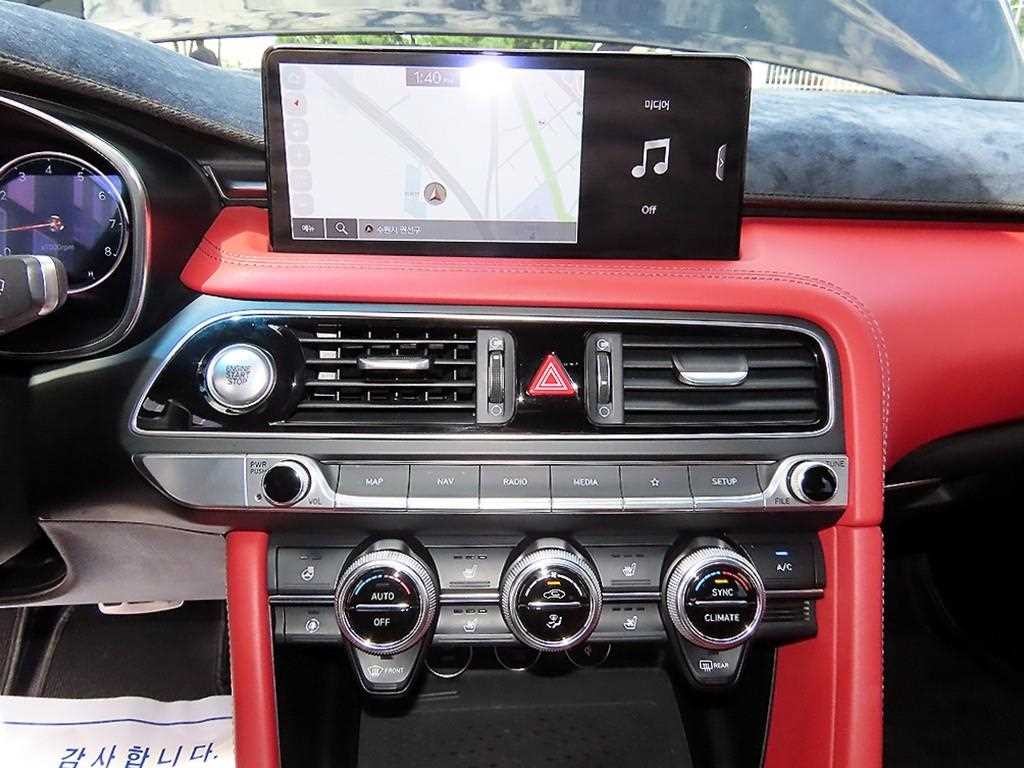 제네시스 G70 더 뉴 G70 가솔린 3.3T 4WD 스포츠 패키지 이미지 14