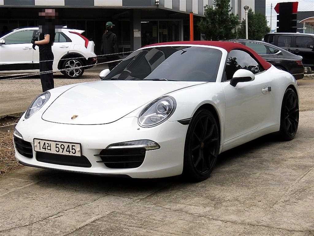 포르쉐 911 카레라 카브리올레 991 이미지 2