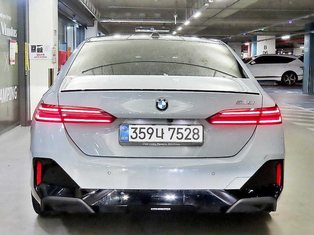 BMW 5시리즈 5시리즈 (G60) 520i 스페셜 에디션 이미지 5