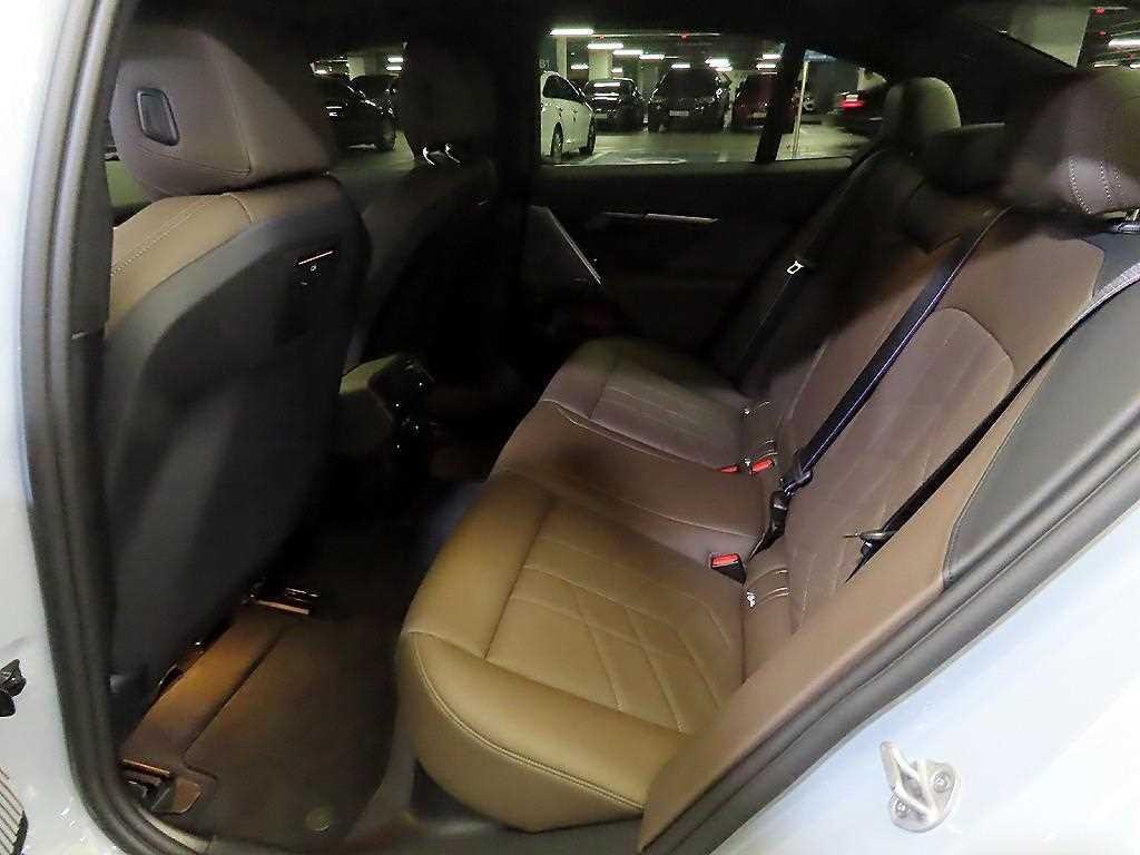 BMW 5시리즈 5시리즈 (G60) 520i 스페셜 에디션 이미지 7