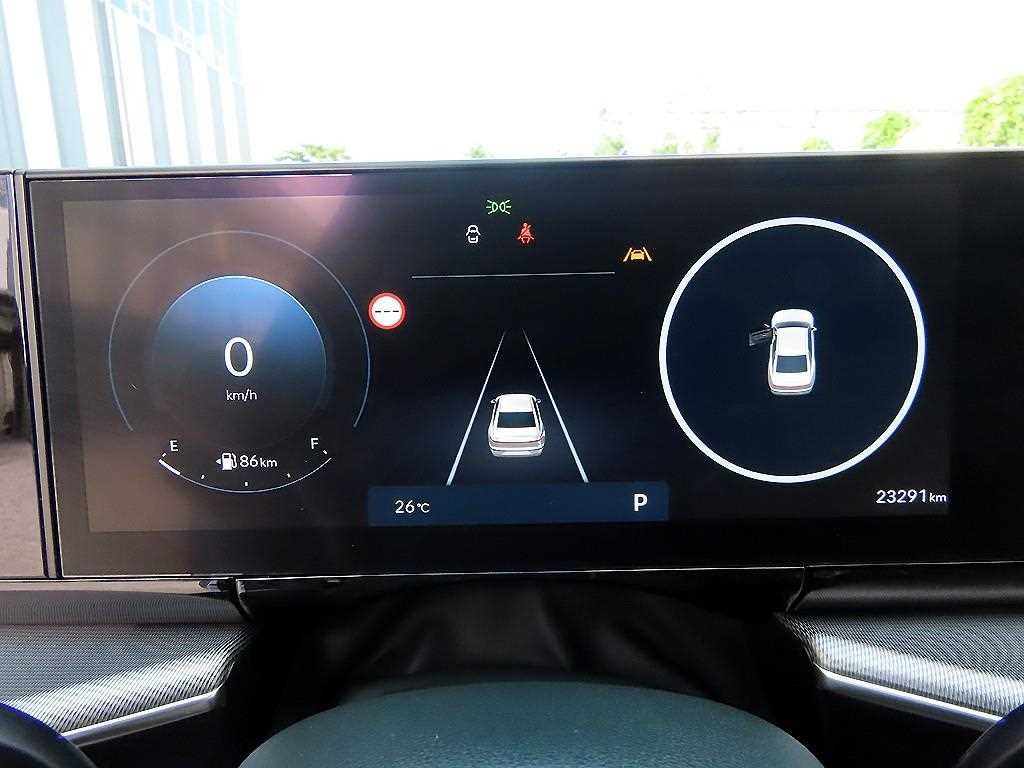 현대 그랜저 그랜저 (GN7) 가솔린 2.5 2WD 익스클루시브 이미지 9