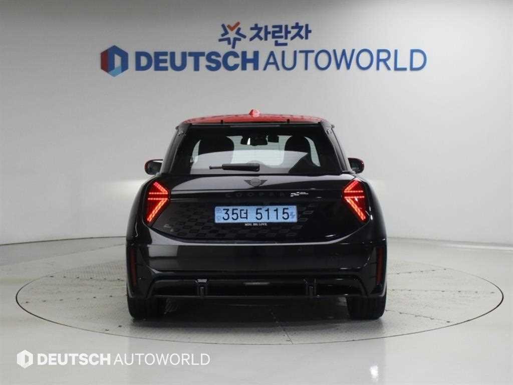 미니 쿠퍼 쿠퍼 일렉트릭 JCW 이미지 4