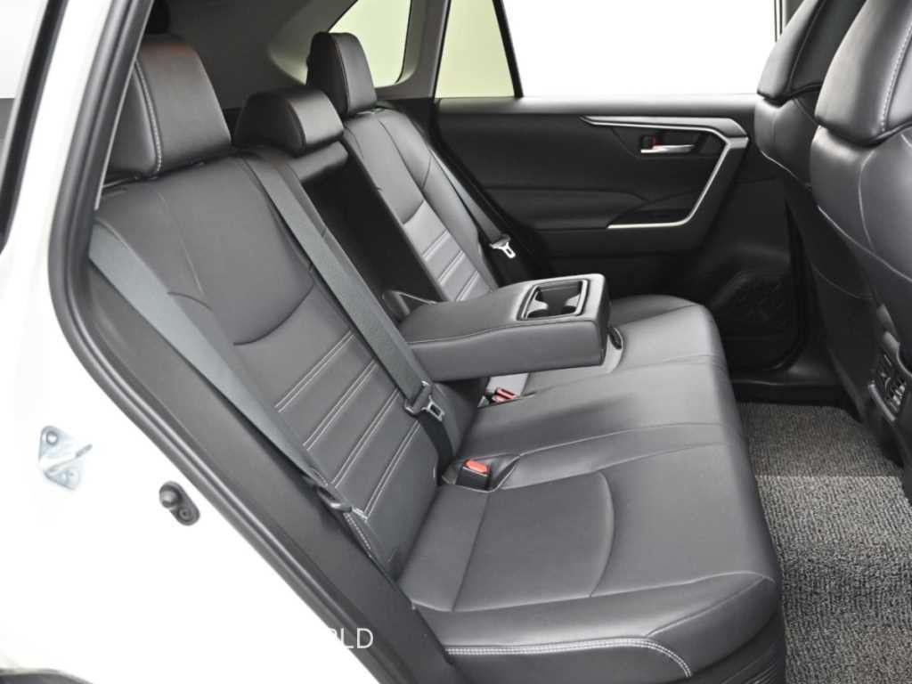 토요타 라브4 RAV4(5세대) 2.5 2WD 하이브리드 이미지 12