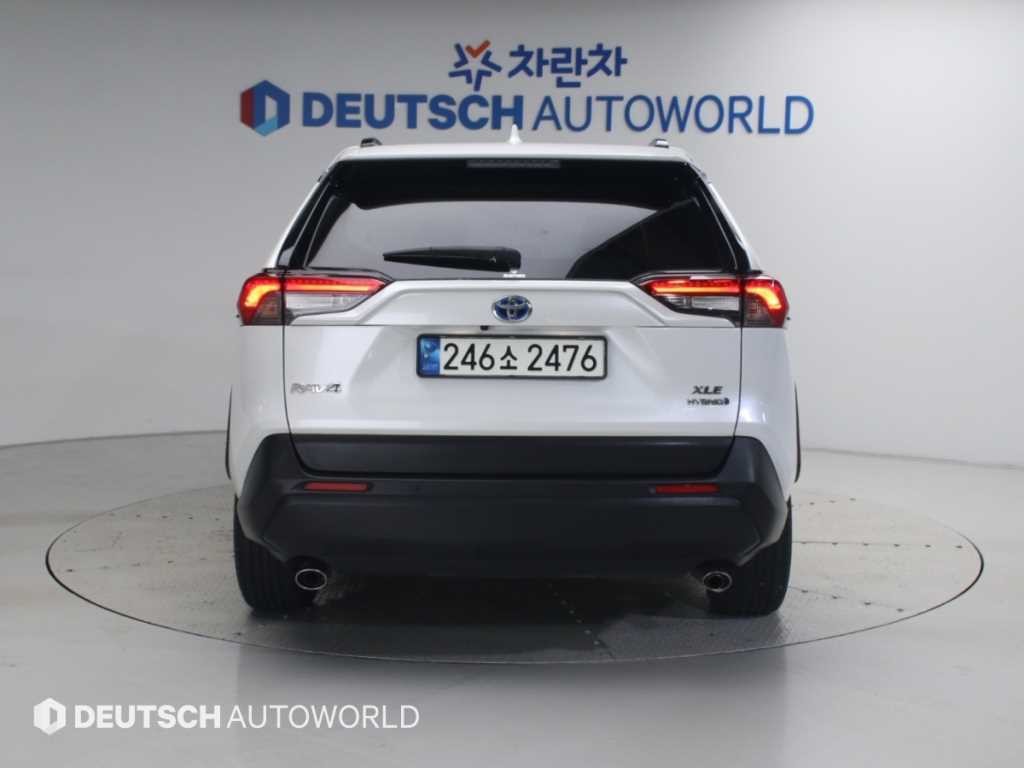 토요타 라브4 RAV4(5세대) 2.5 2WD 하이브리드 이미지 4