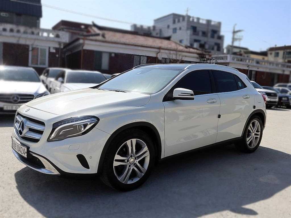 벤츠 GLA 클래스 GLA클래스 X156 GLA200 D 4MATIC 이미지 1
