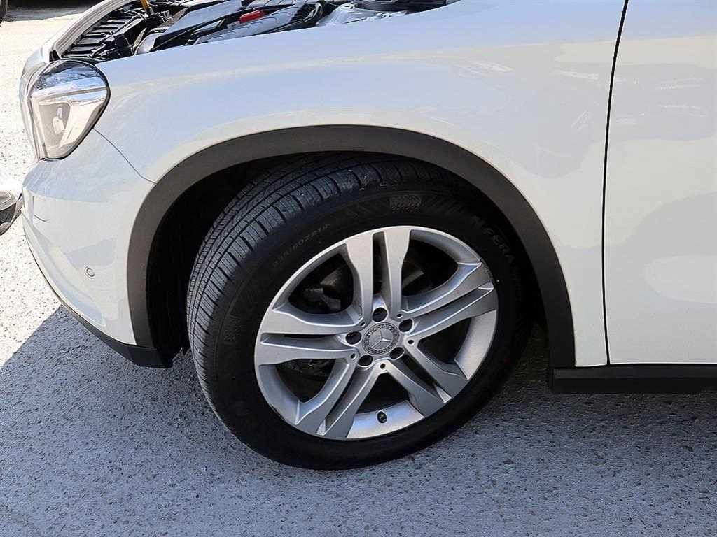 벤츠 GLA 클래스 GLA클래스 X156 GLA200 D 4MATIC 이미지 18