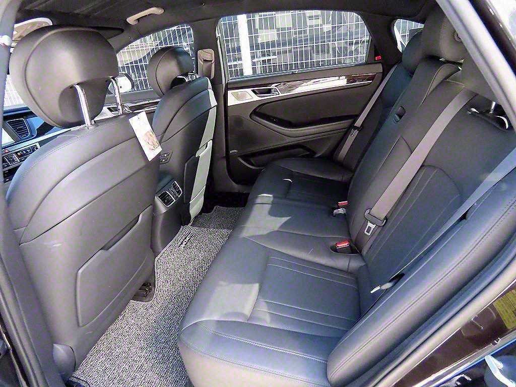 제네시스 G80 3.8 GDI AWD 프레스티지 이미지 6