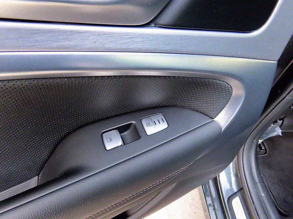 제네시스 G70 2.0T AWD 슈프림 이미지 16