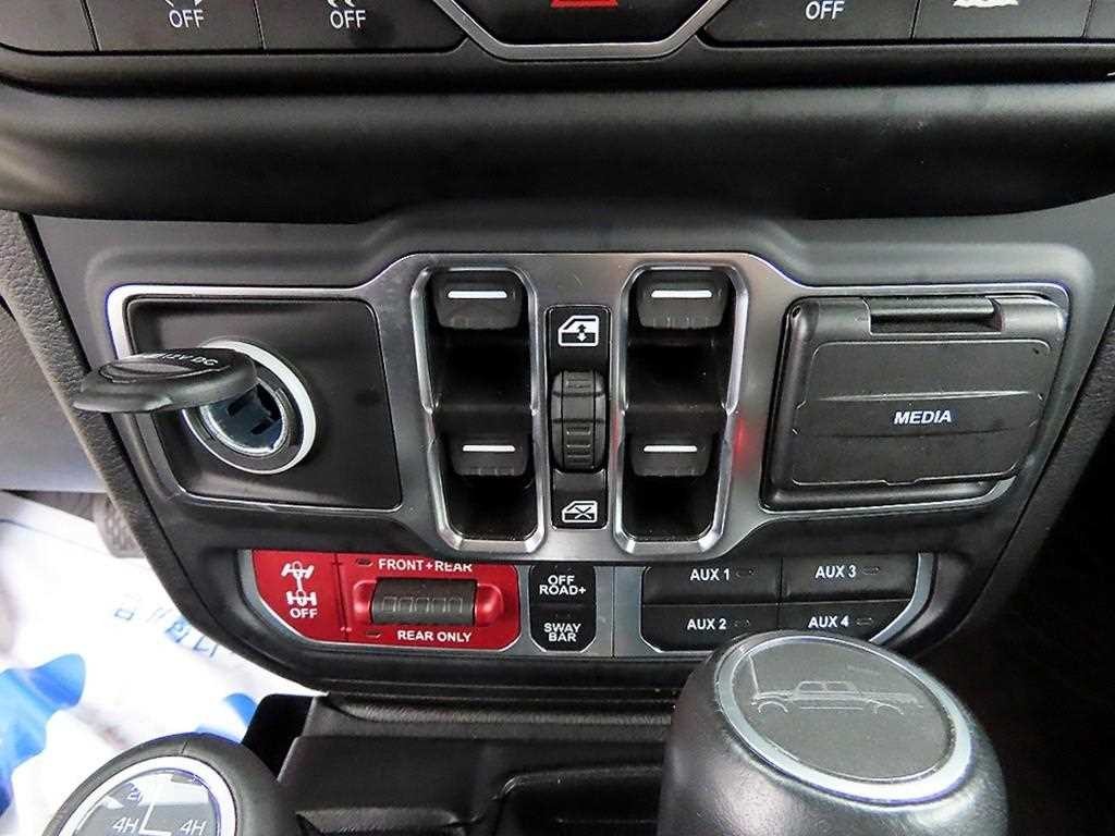 지프 글래디에이터 3.6 루비콘 4WD 이미지 13
