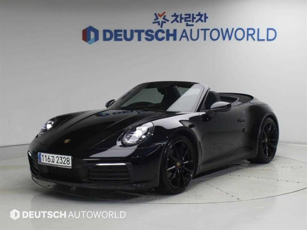 포르쉐 911 911(992) 카레라 4 카브리올레 이미지 1