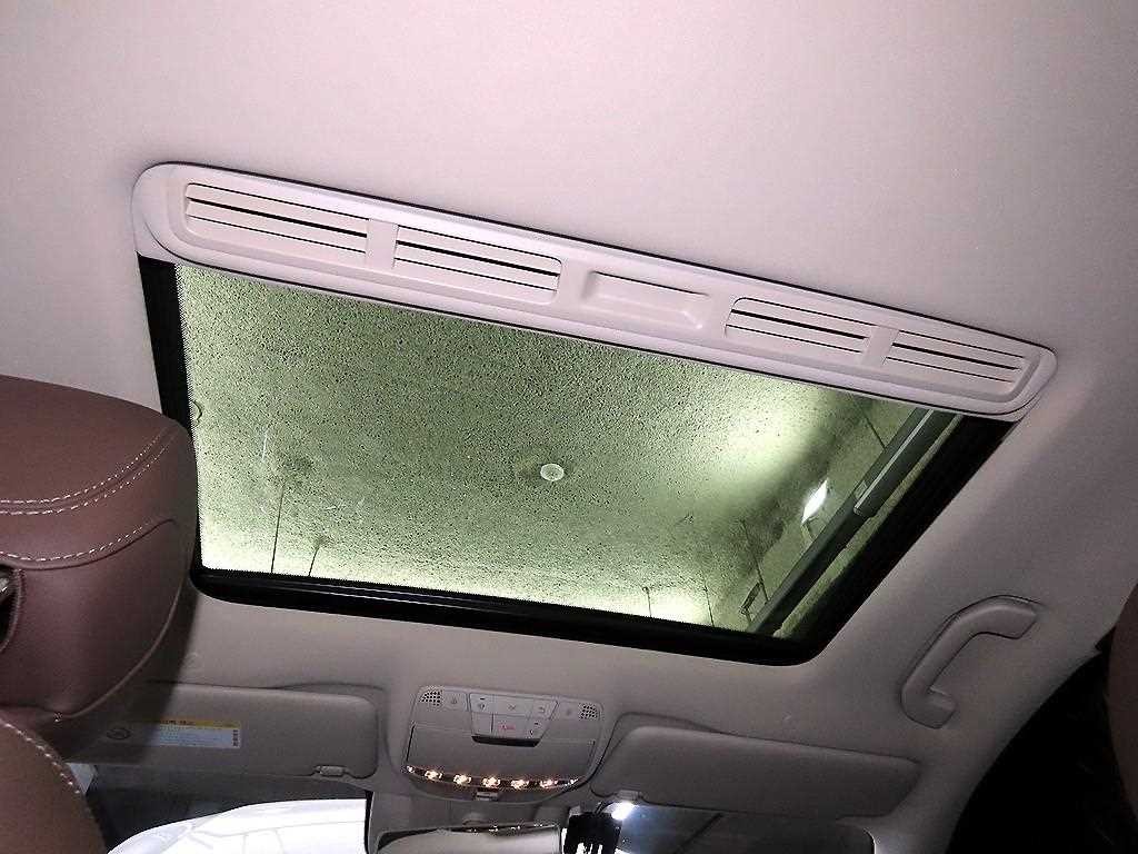 벤츠 E 클래스 E-클래스 W213 E300 아방가르드 이미지 16