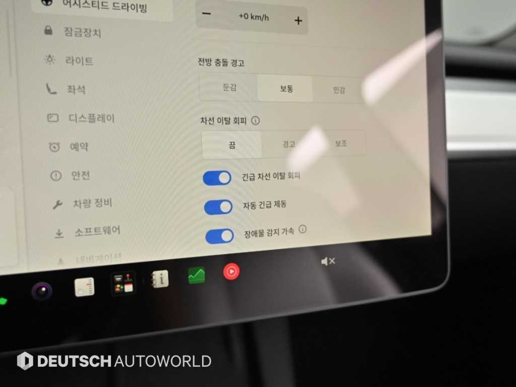 테슬라 모델 Y 롱 레인지 이미지 17