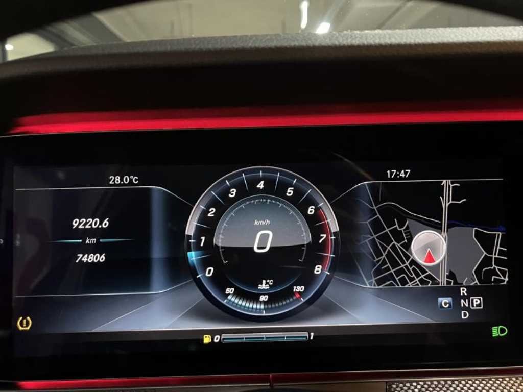 벤츠 E 클래스 E-클래스 W213 E300 4MATIC AMG LINE 이미지 16
