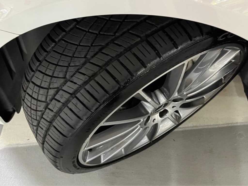 벤츠 E 클래스 E-클래스 W213 E300 4MATIC AMG LINE 이미지 18