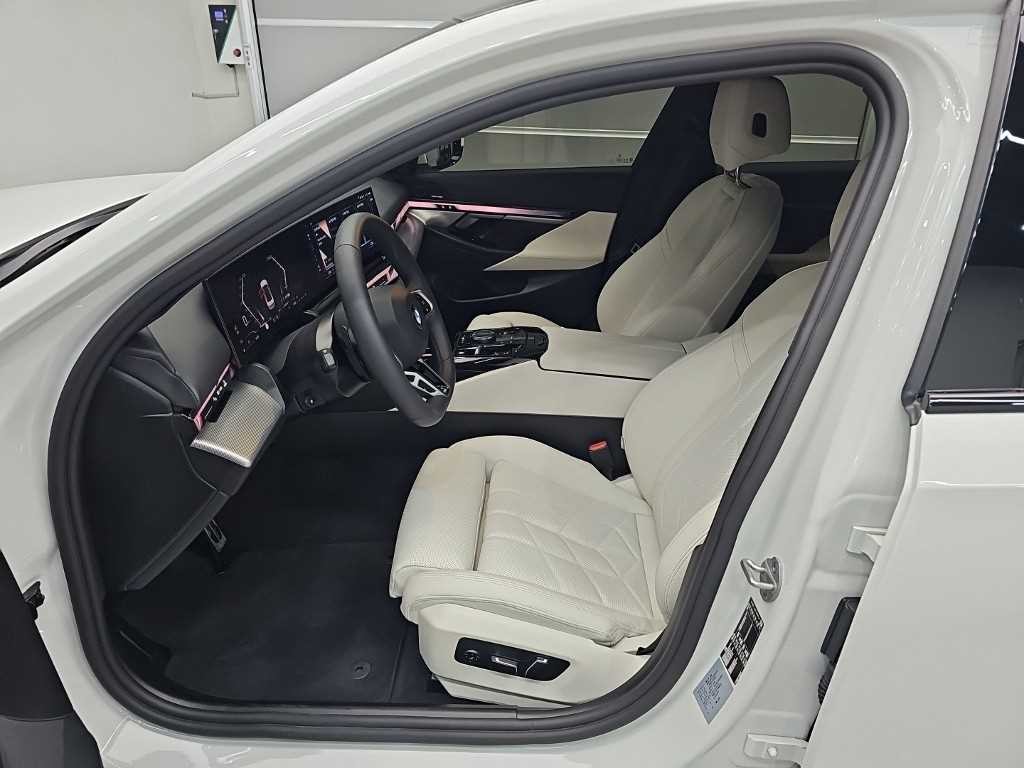 BMW 5시리즈 5시리즈 (G60) 520i M 스포츠 이미지 10