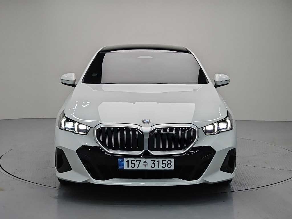 BMW 5시리즈 5시리즈 (G60) 520i M 스포츠 이미지 2