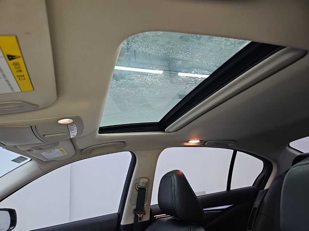인피니티 Q Q50 3.5 하이브리드 블루 스포츠 센서리 이미지 14