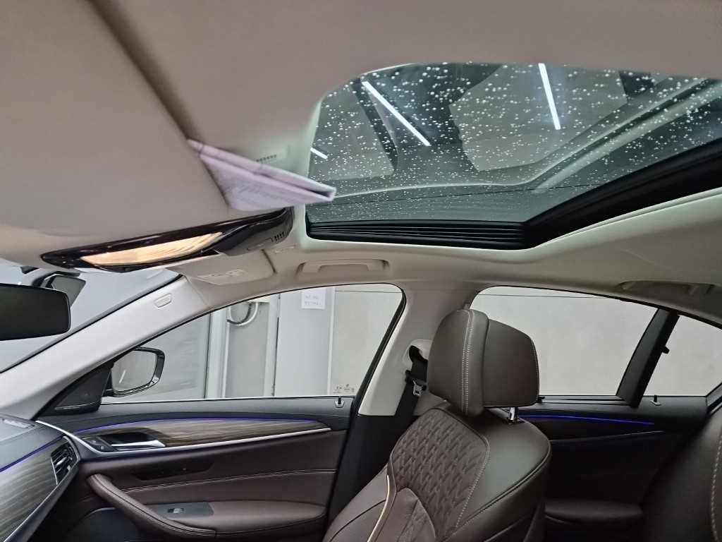 BMW 5시리즈 5시리즈 (G30) 530i 럭셔리 이미지 15