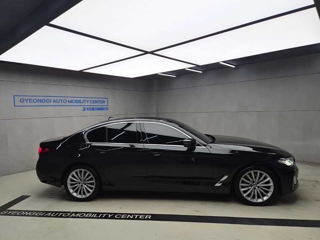 BMW 5시리즈 5시리즈 (G30) 530i 럭셔리 이미지 2