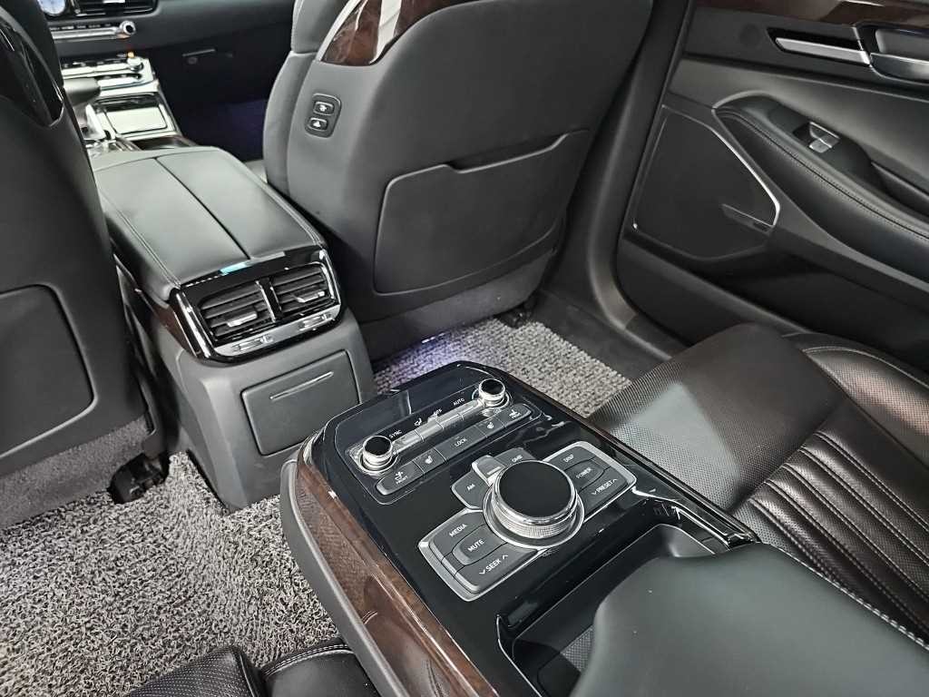 제네시스 EQ900 3.3 T-GDI AWD 럭셔리 이미지 13