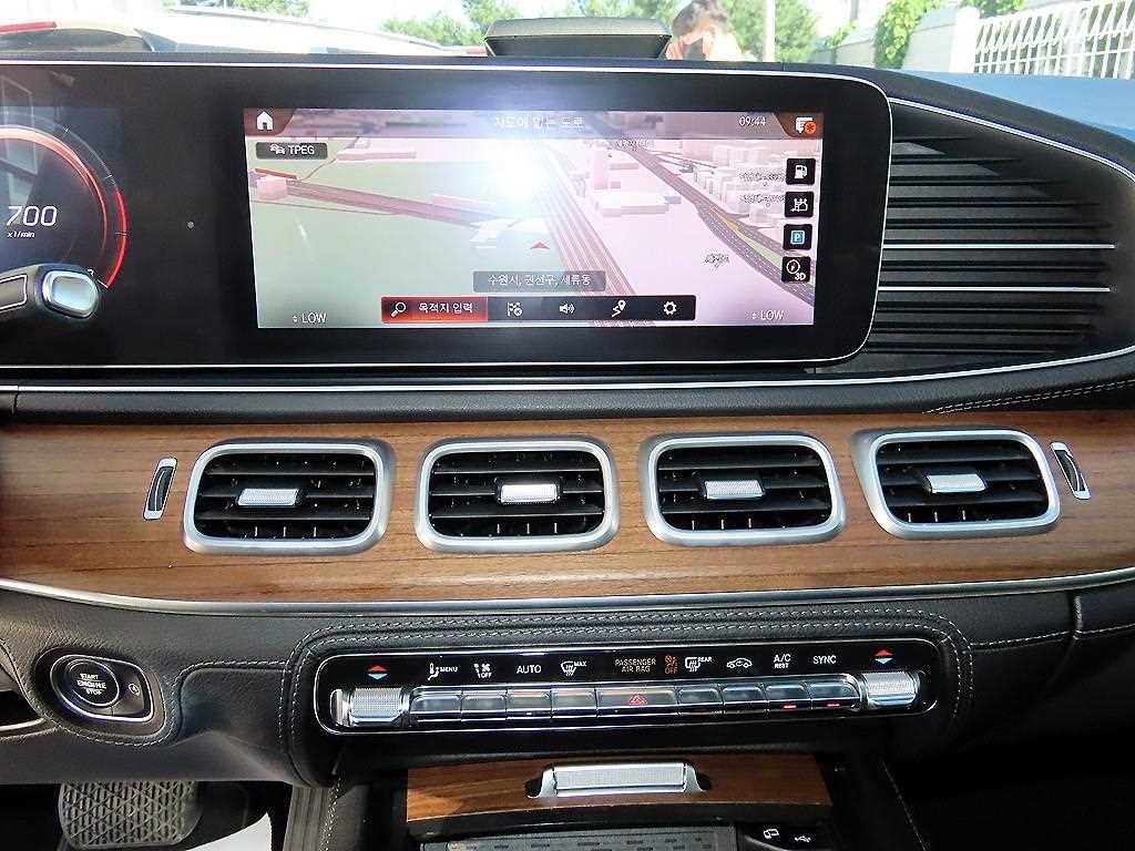 벤츠 GLE 클래스 GLE 클래스 W167 GLE 450 4MATIC 이미지 13