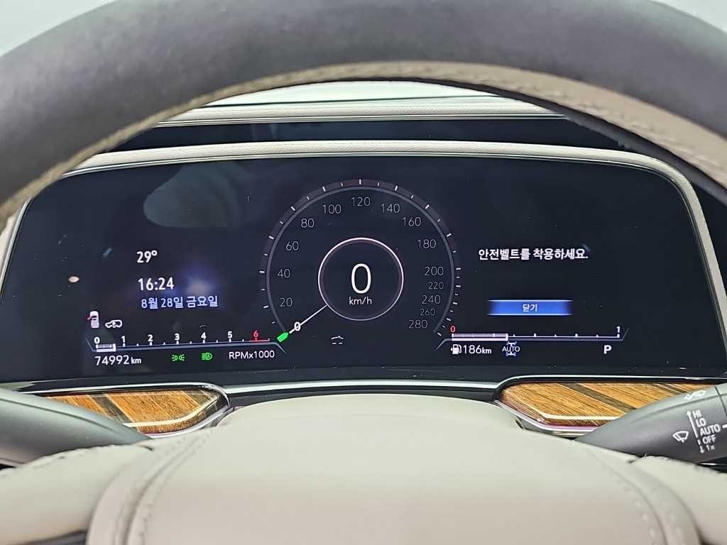 캐딜락 에스컬레이드 에스컬레이드 5세대 6.2 ESV 스포츠 플래티넘 이미지 6