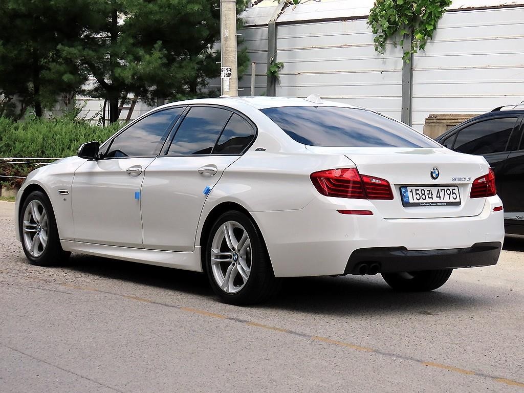 BMW 5시리즈 5시리즈 (F10) 520d M 에어로다이나믹 프로 이미지 3