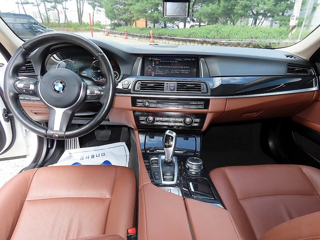 BMW 5시리즈 5시리즈 (F10) 520d M 에어로다이나믹 프로 이미지 7
