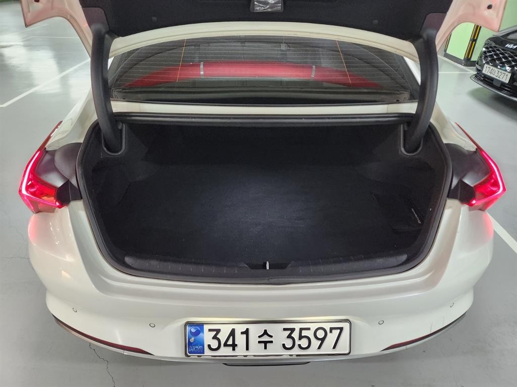 기아 K8 3.5 LPG 2WD 렌터카 트렌디 이미지 5
