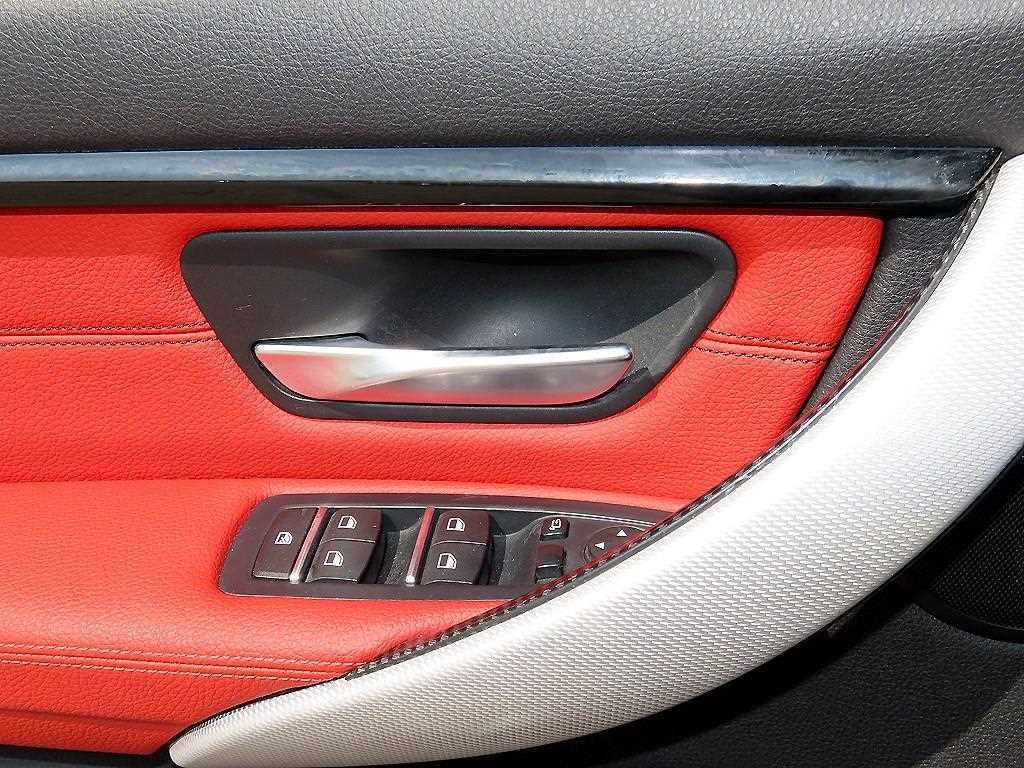 BMW 3시리즈 3시리즈 (F30) 330i M 스포츠 이미지 12