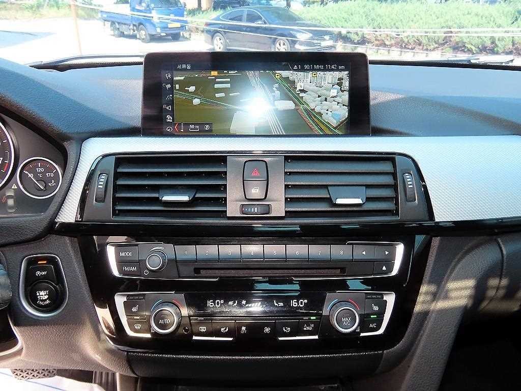BMW 3시리즈 3시리즈 (F30) 330i M 스포츠 이미지 13