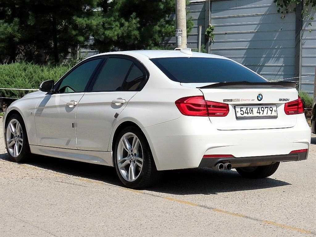 BMW 3시리즈 3시리즈 (F30) 330i M 스포츠 이미지 3
