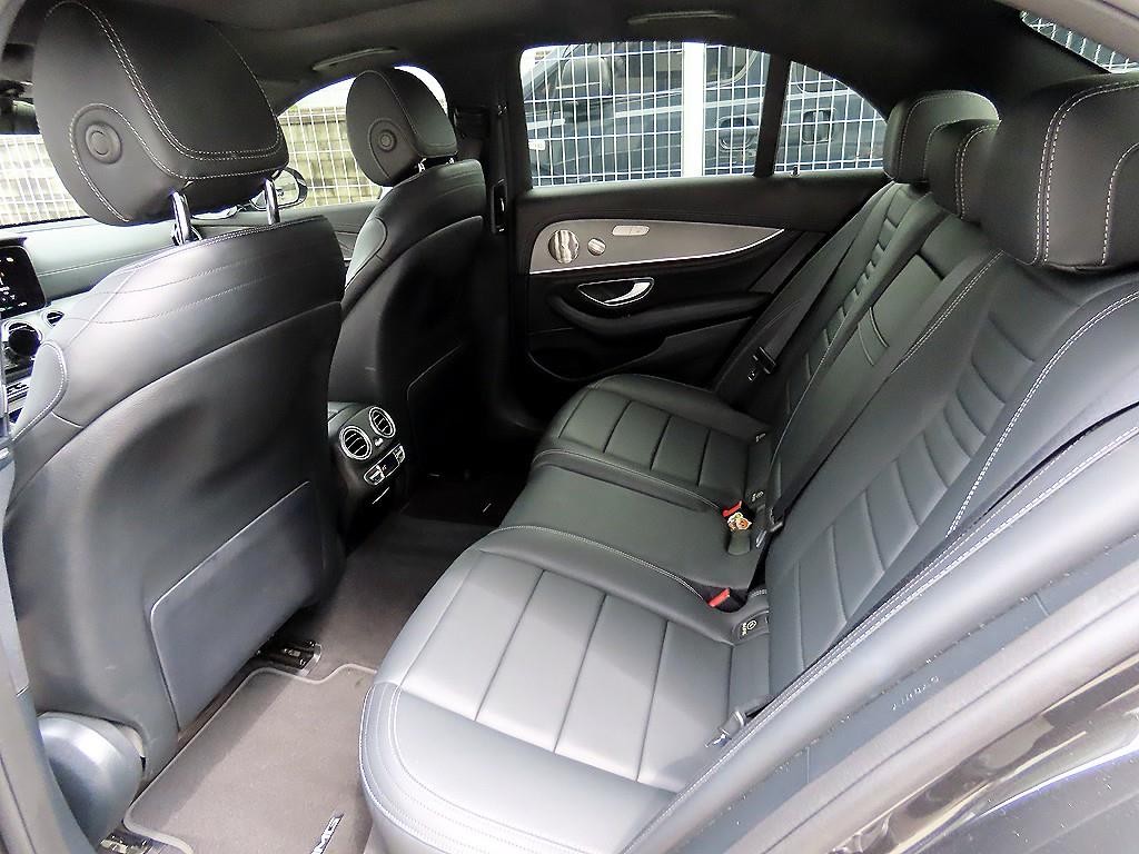 벤츠 E 클래스 E-클래스 W213 E350 4MATIC AMG LINE 이미지 6