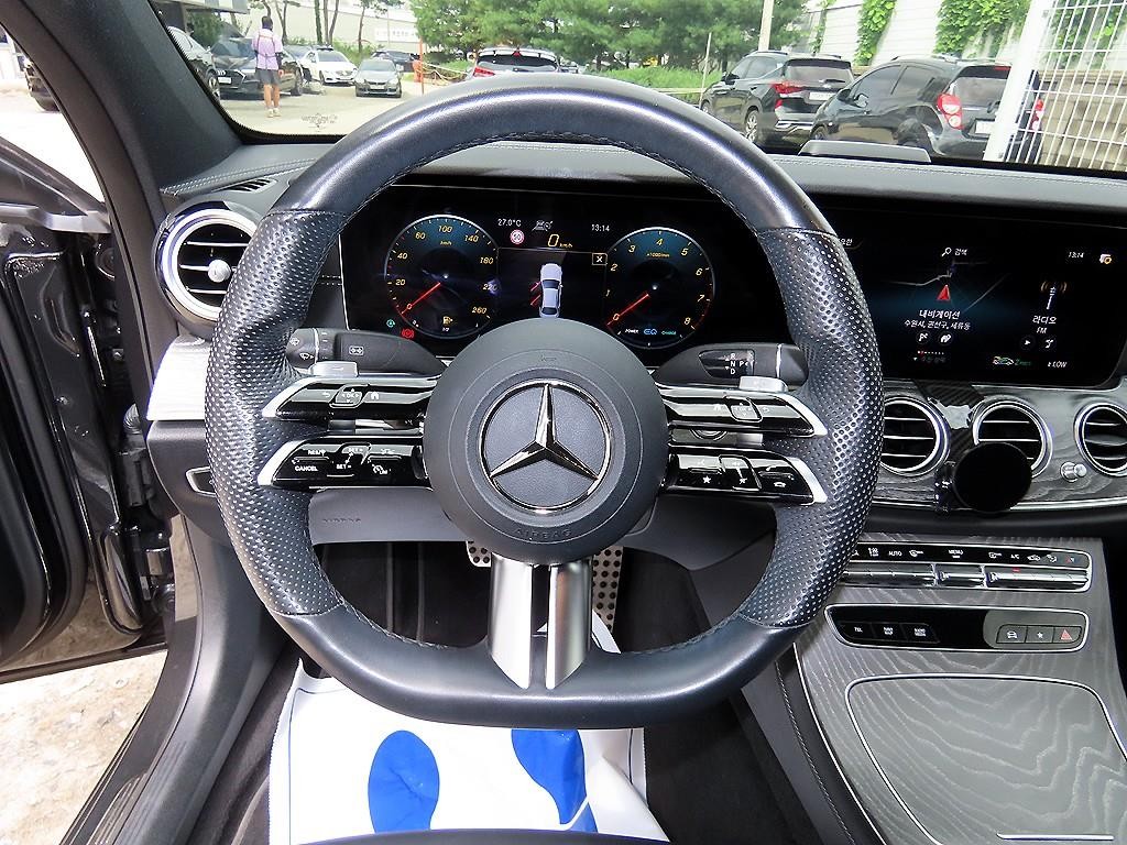 벤츠 E 클래스 E-클래스 W213 E350 4MATIC AMG LINE 이미지 8