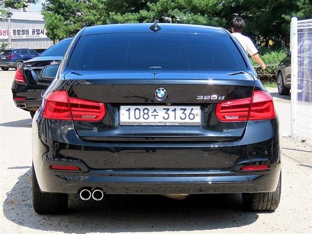BMW 3시리즈 3시리즈 (F30) 320d 이미지 4