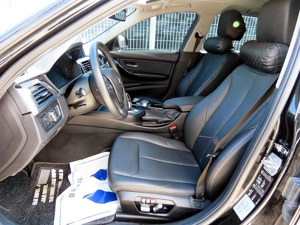 BMW 3시리즈 3시리즈 (F30) 320d 이미지 5