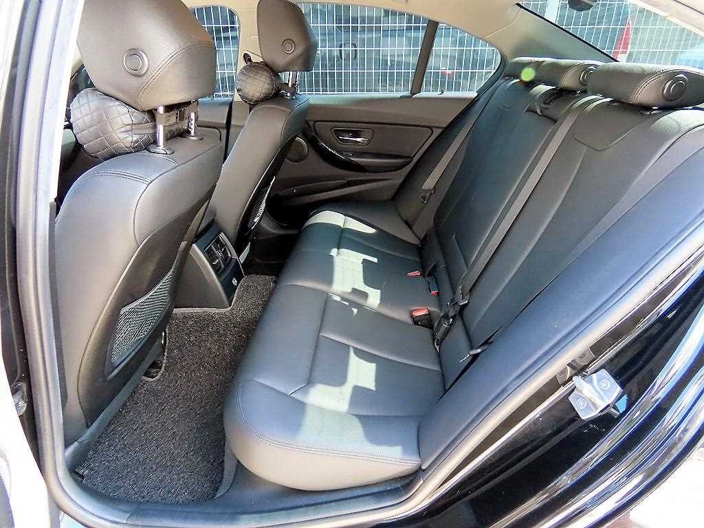 BMW 3시리즈 3시리즈 (F30) 320d 이미지 6