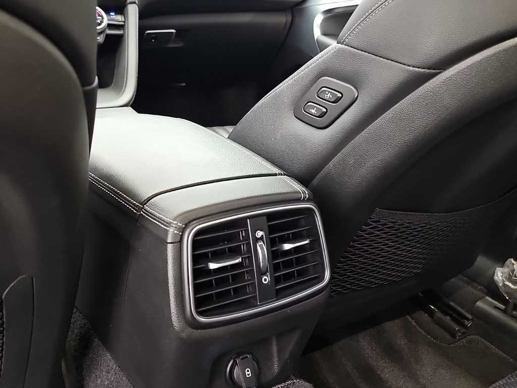 제네시스 G70 2.0T 엘리트 이미지 13