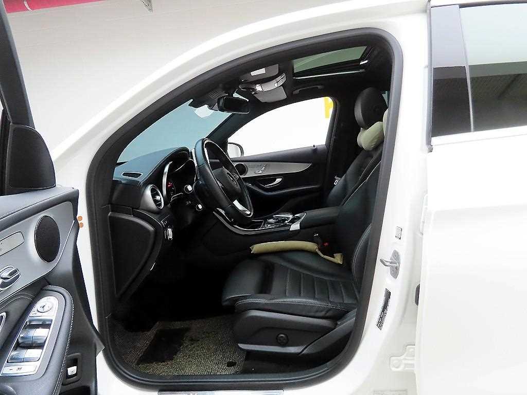 벤츠 GLC 클래스 GLC클래스 X253 GLC 220 d 4MATIC 프리미엄 쿠페 이미지 12