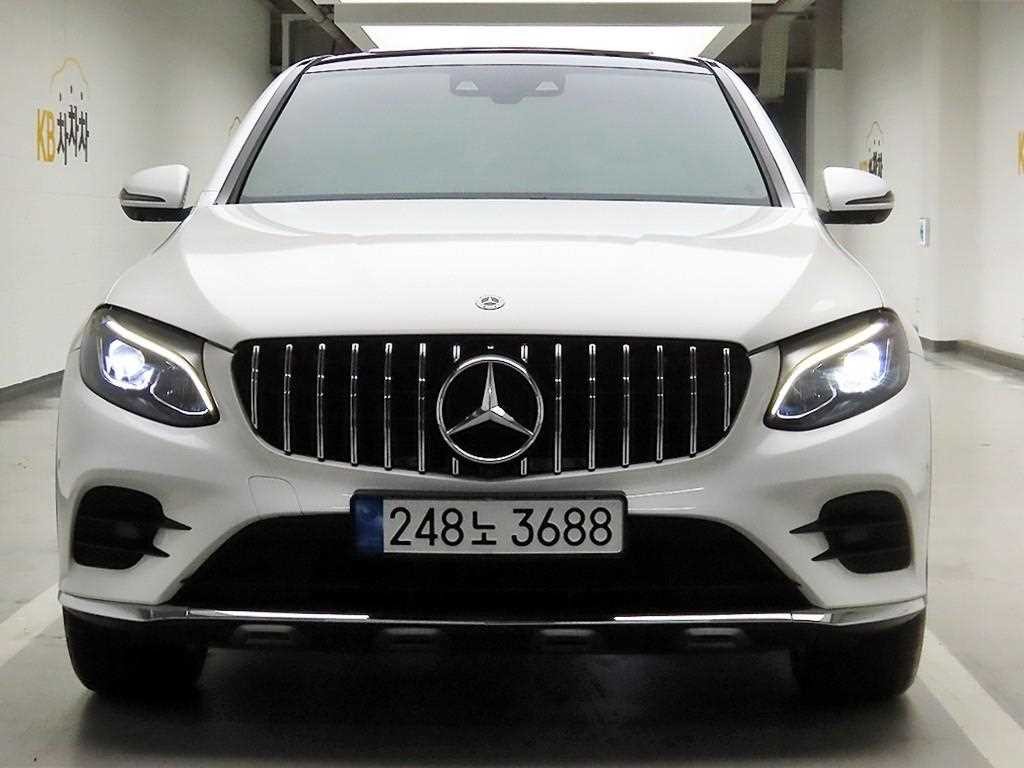 벤츠 GLC 클래스 GLC클래스 X253 GLC 220 d 4MATIC 프리미엄 쿠페 이미지 2